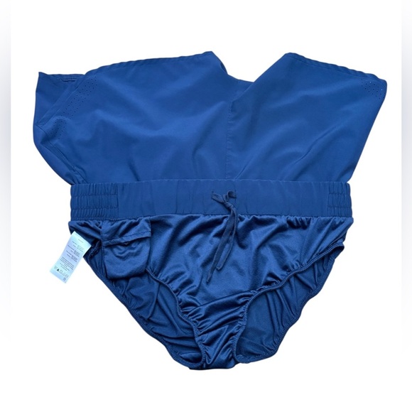 NWOT, ASICS, Navy Blue Women's Running Shorts, Large 🏃‍♀️‍➡️ - Picture 4 of 10